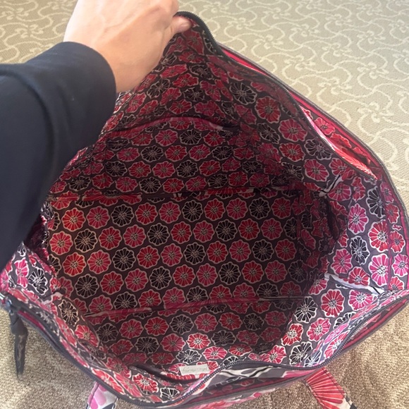 Vera Bradley large overnight travel bag 20x17x8 - Picture 9 of 11